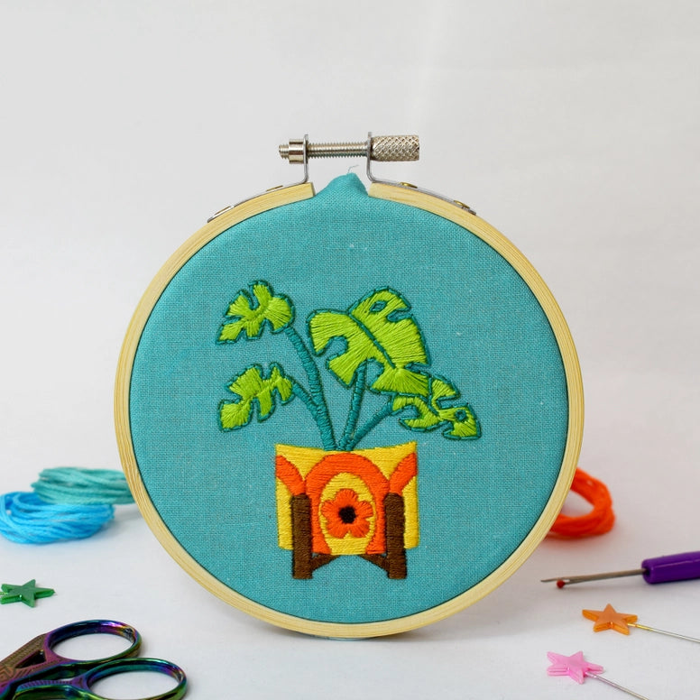monstera embroidery Monstera Mini Embroidery Craft Kit – Craft & Master